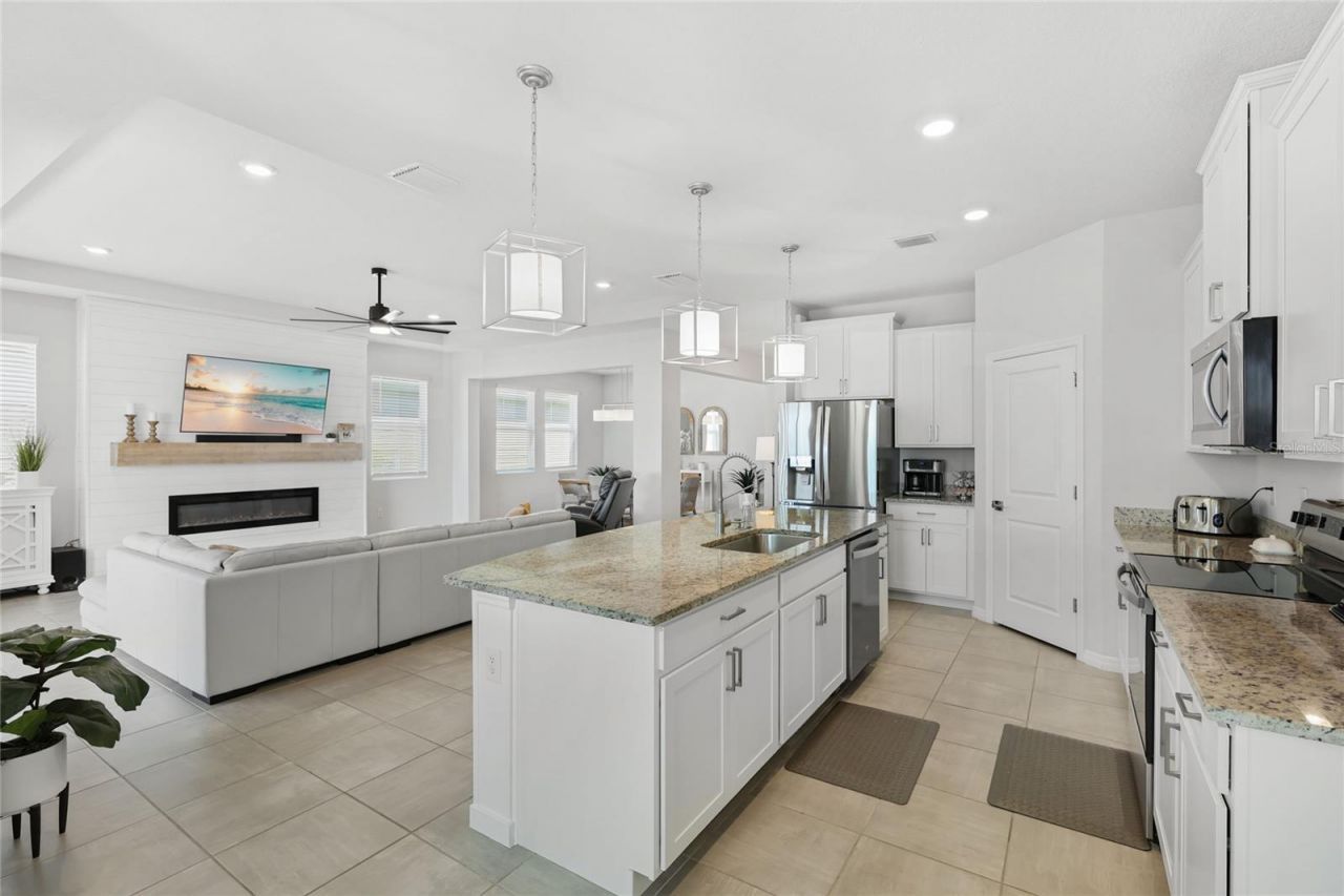 502 158th Street E, Bradenton, FL 34212 Photo