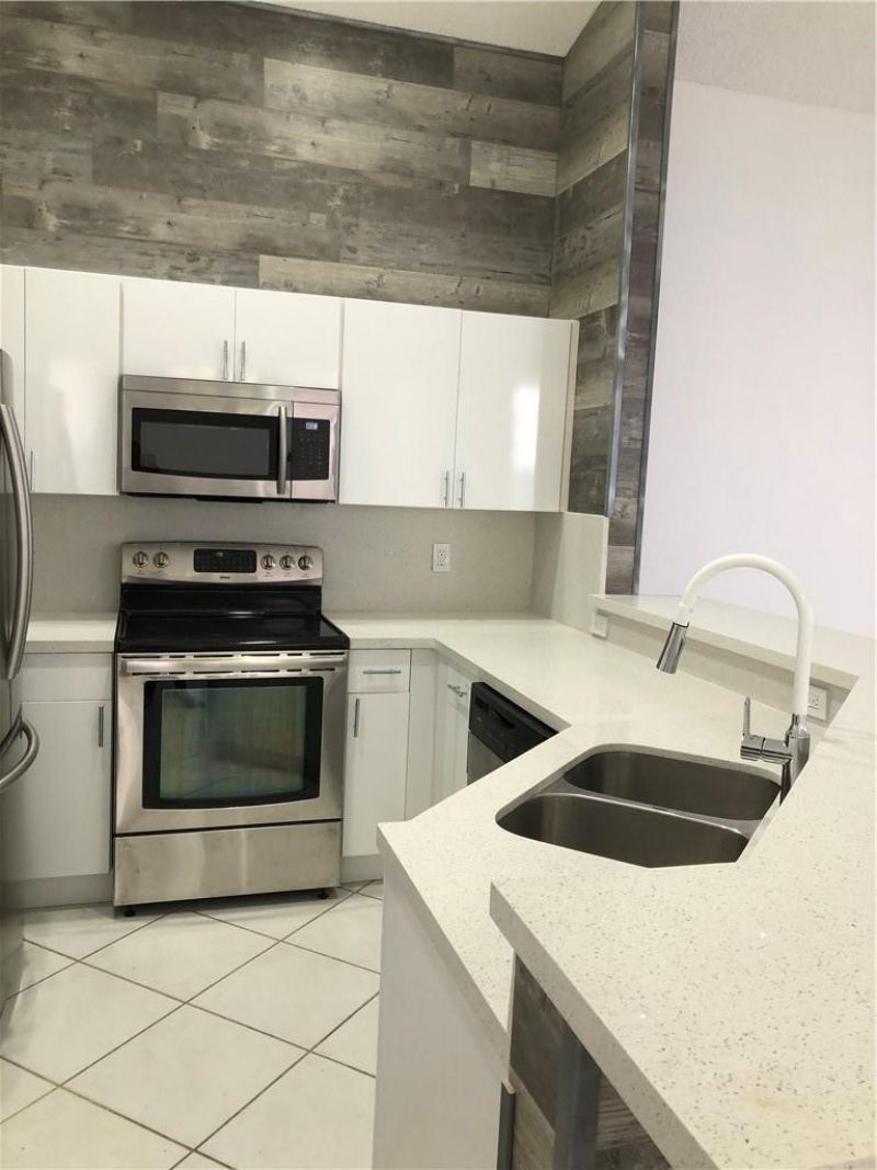 887 Savannah Falls Drive, Weston, FL 33327 Photo
