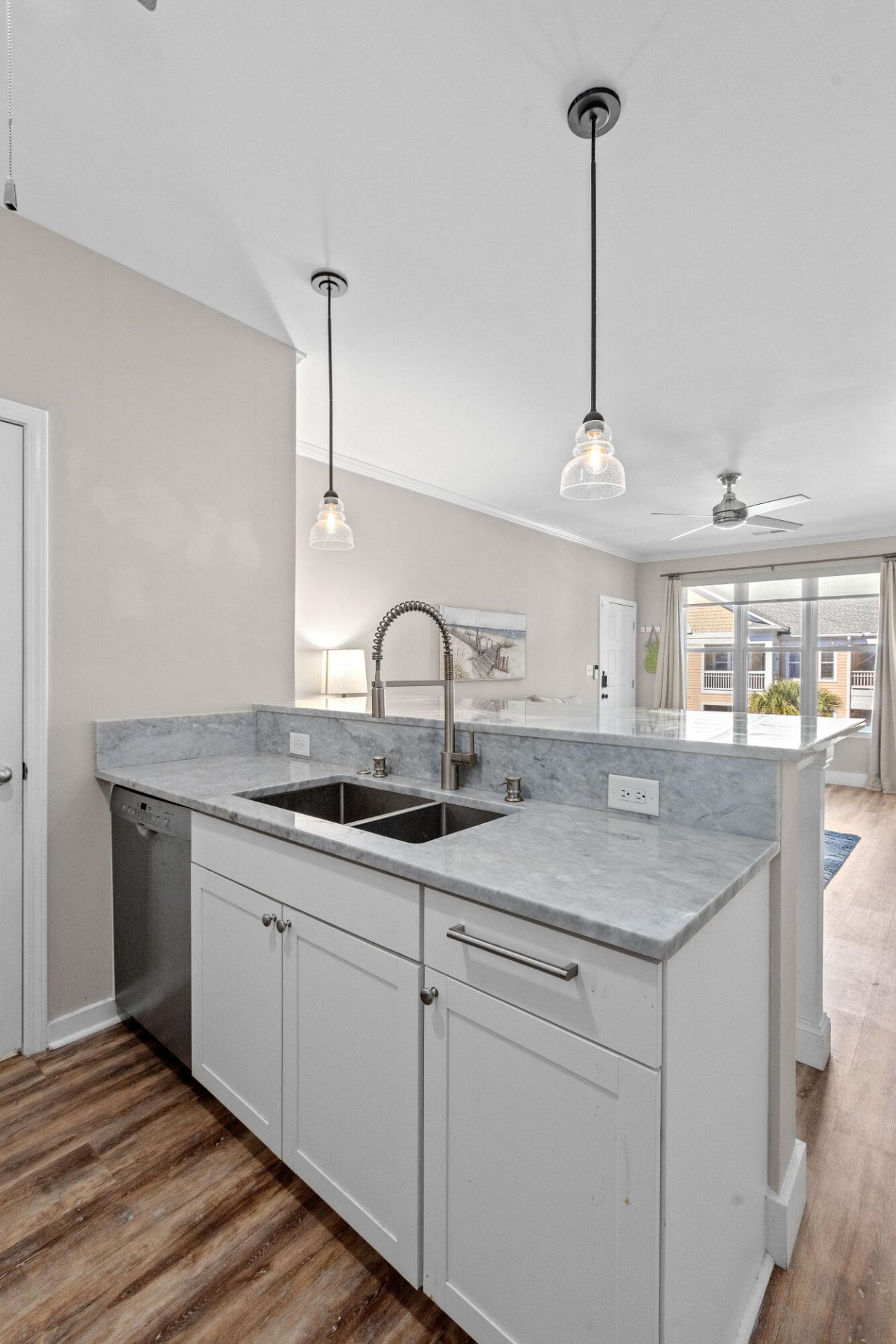 100 Bucksley Lane Photo 14
