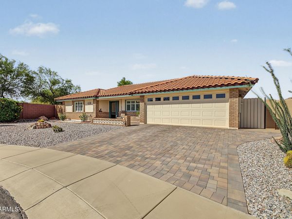 10960 E KNOWLES Avenue, Mesa, AZ 85209