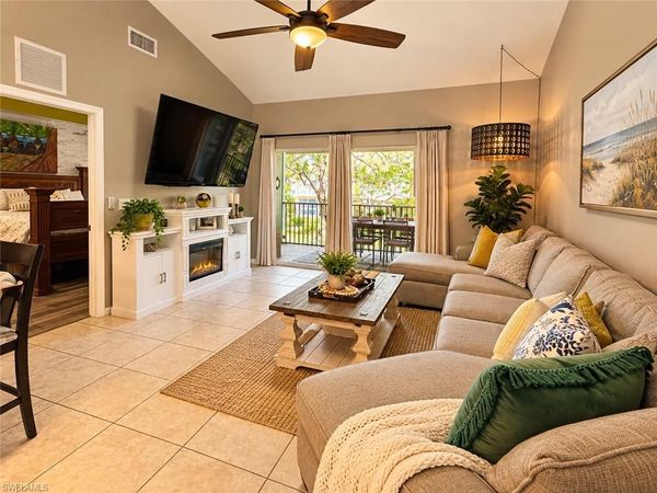 1064 Winding Pines CIR N, Unit 203, CAPE CORAL, FL 33909