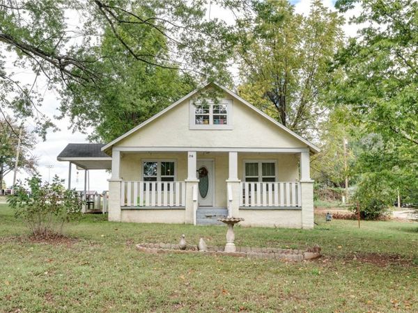 314 Park Avenue , Huntsville, AR 72740