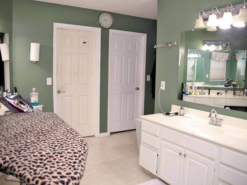 8311 Woodstream Drive NW, Canal Winchester, OH 43110 Photo 17