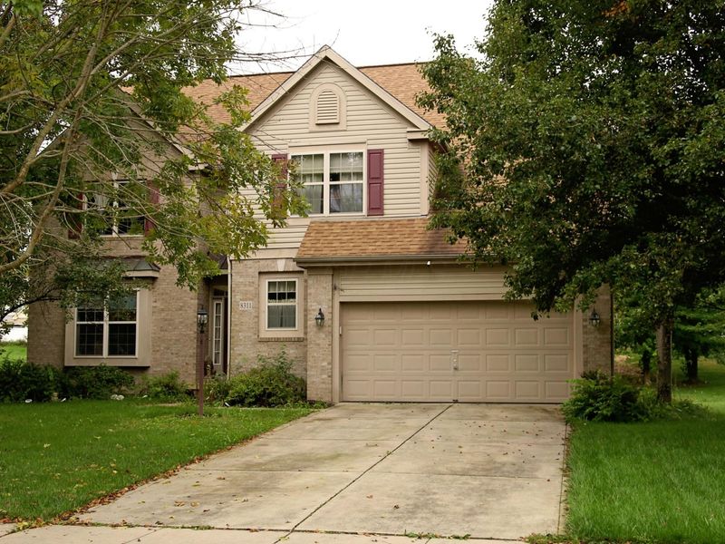 8311 Woodstream Drive NW, Canal Winchester, OH 43110 Photo 2