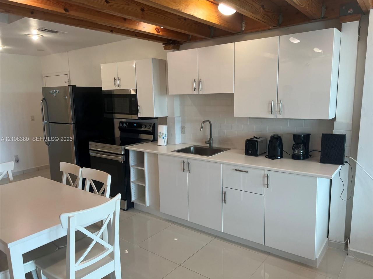 5445 Collins Ave , Unit BAY11, Miami Beach, FL 33140 Photo