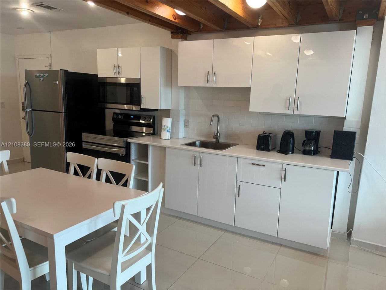 5445 Collins Ave , Unit BAY11, Miami Beach, FL 33140 Photo