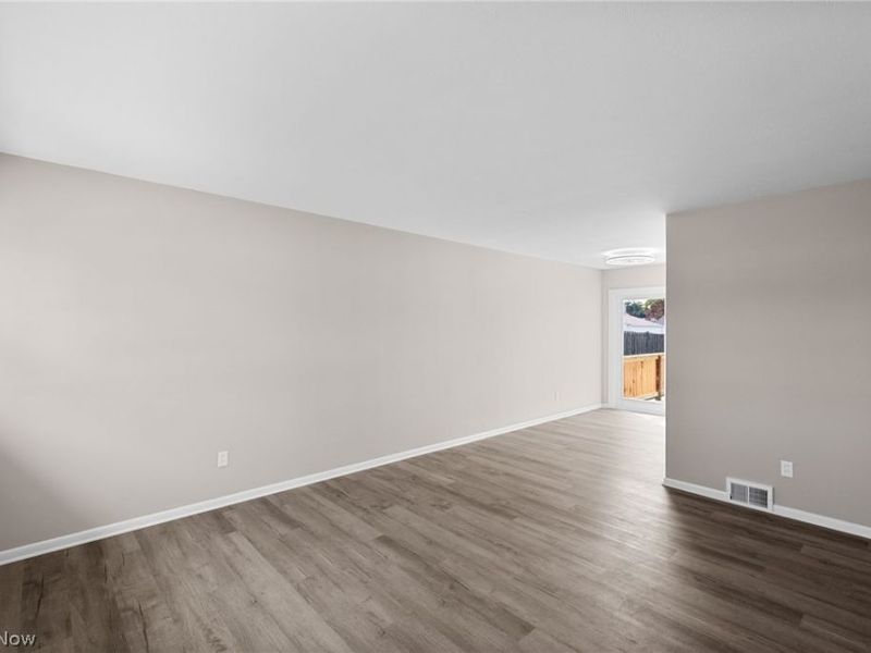 6498 Stonecrest Drive, Brook Park, OH 44142 Photo 5