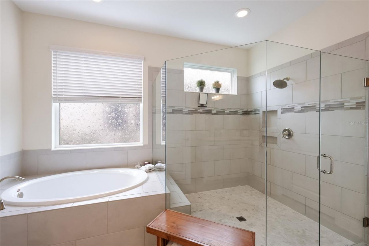 2210 Woodleaf Hammock Court, Lakewood Ranch, FL 34211 Photo