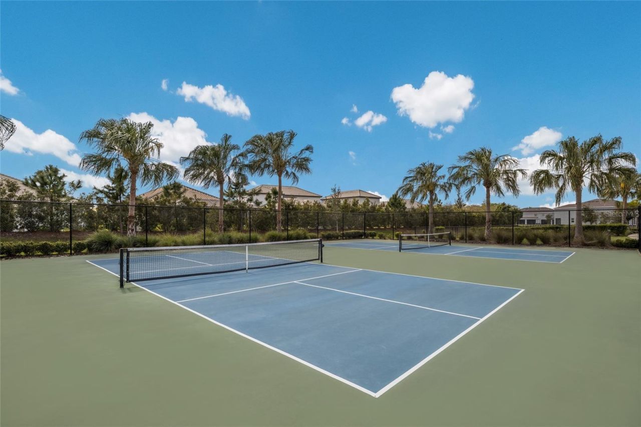 2210 Woodleaf Hammock Court, Lakewood Ranch, FL 34211 Photo