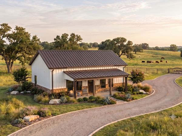 1049 Grassland, Bulverde, TX 78163