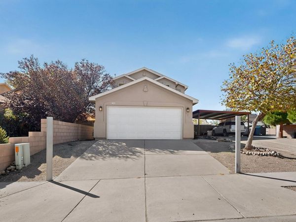401 Desert Tree Drive SW, Albuquerque, NM 87121