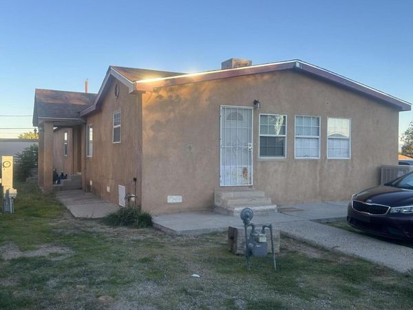 3004 Owen Road SW, Albuquerque, NM 87121