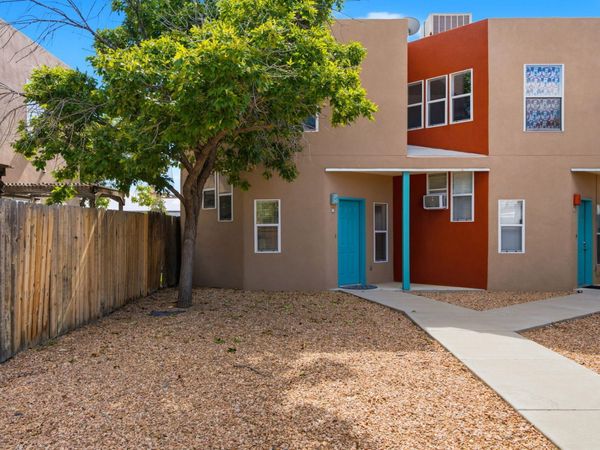 615 Menaul Boulevard NW, Unit E, Albuquerque, NM 87107