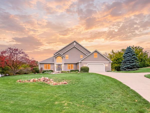 336 Hyder Circle Drive, Plainwell, MI 49080