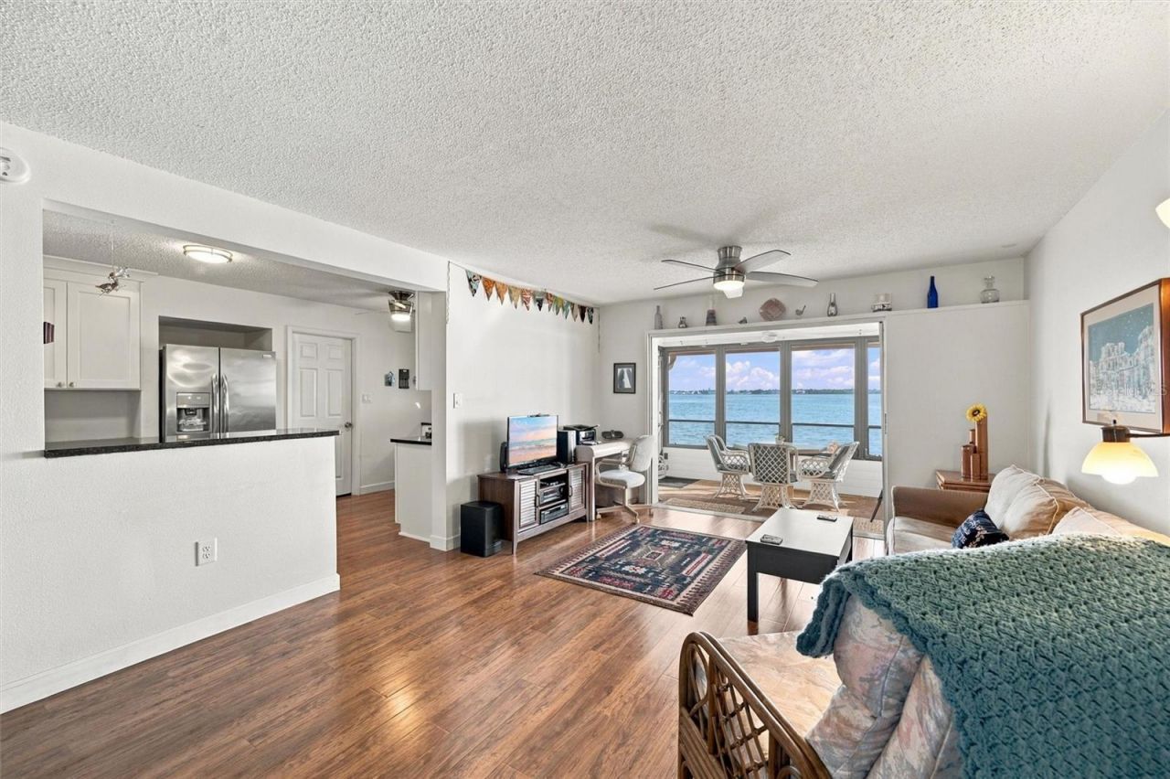 3849 Catalina Drive, Bradenton, FL 34210 Photo