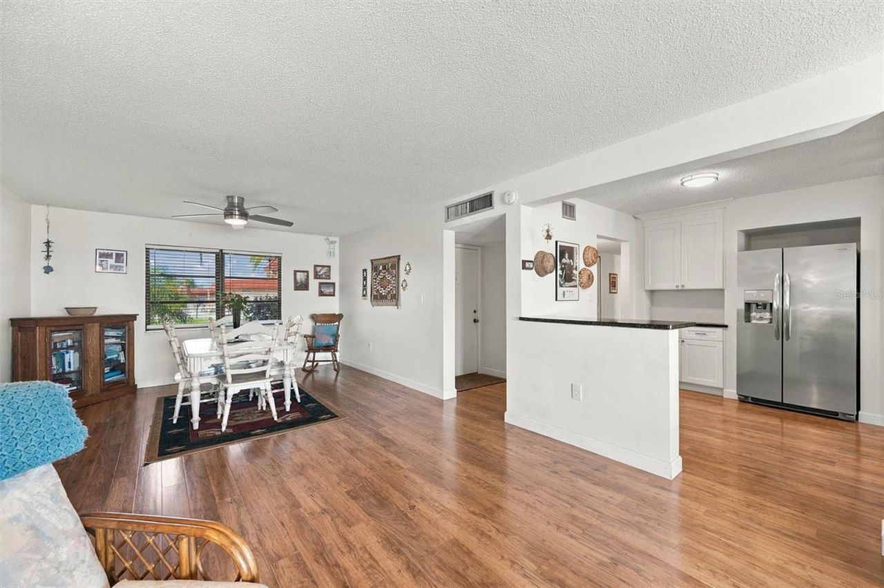 3849 Catalina Drive, Bradenton, FL 34210 Photo