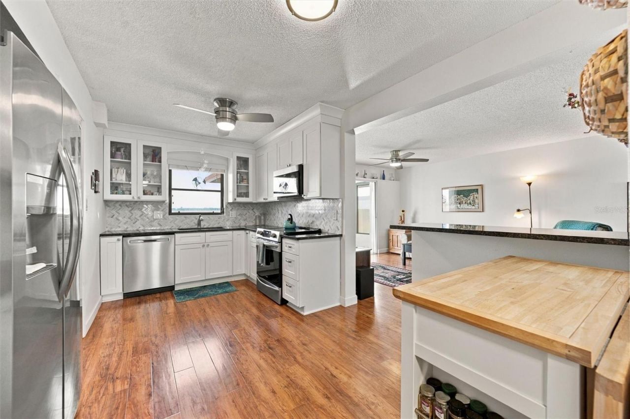 3849 Catalina Drive, Bradenton, FL 34210 Photo