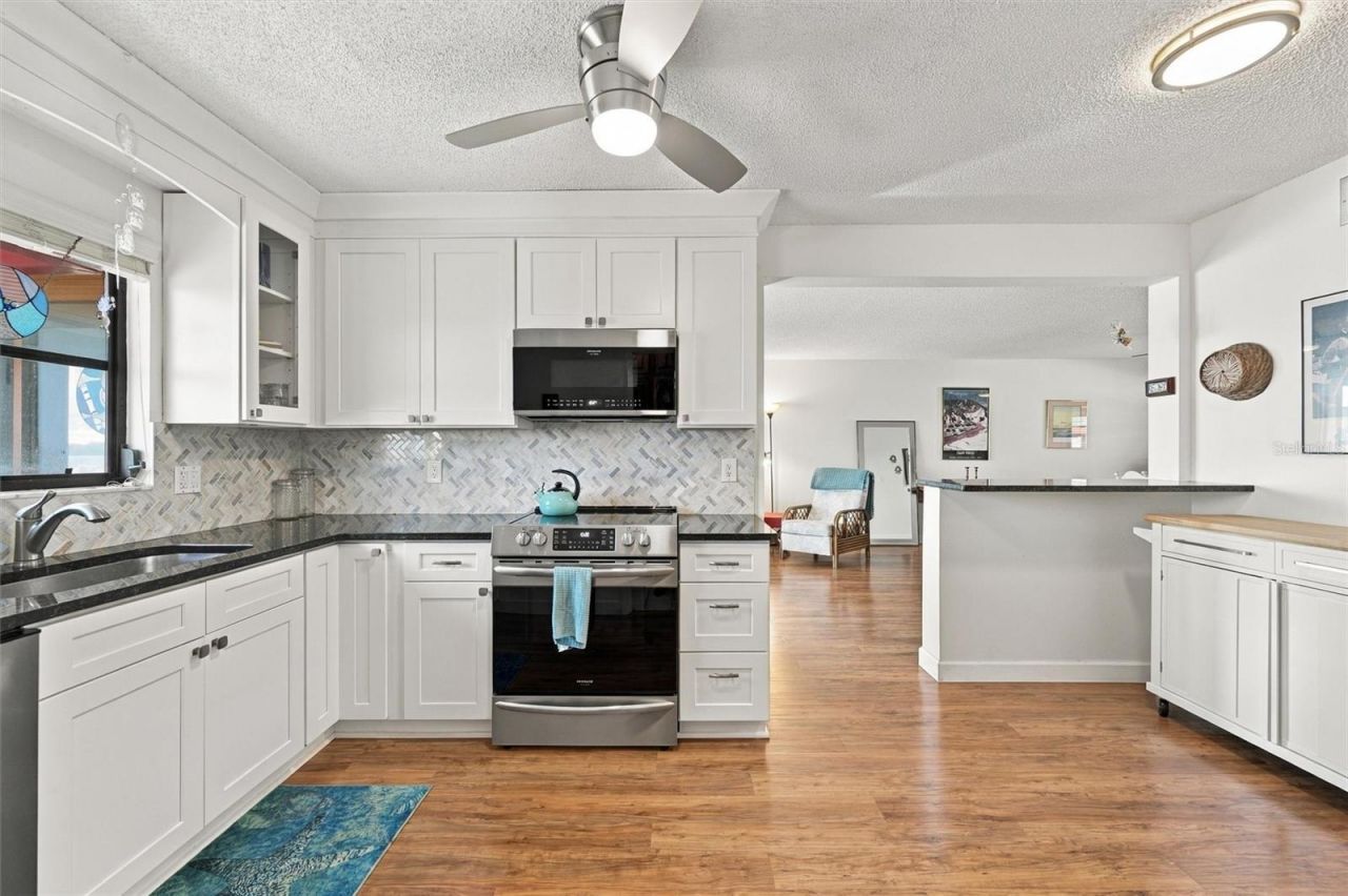3849 Catalina Drive, Bradenton, FL 34210 Photo