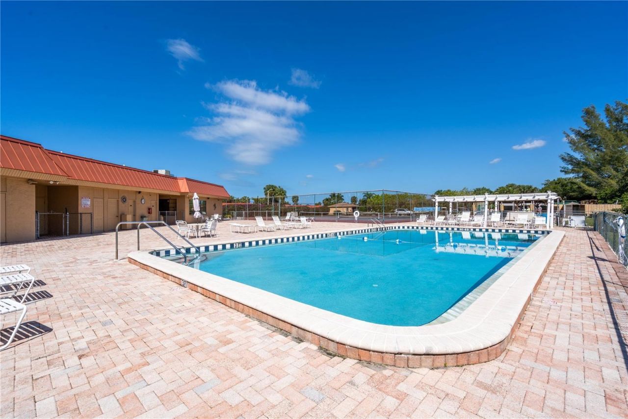 3849 Catalina Drive, Bradenton, FL 34210 Photo