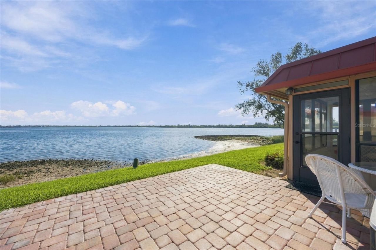 3849 Catalina Drive, Bradenton, FL 34210 Photo