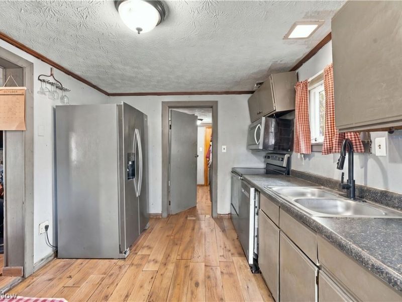 235 E Lincoln Street, New Lexington, OH 43764 Photo 8