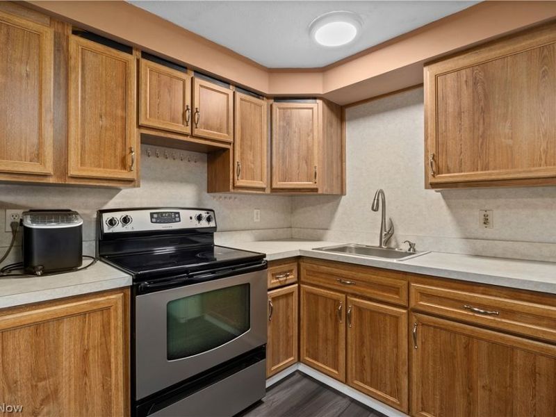 8974 Cambridge Drive, Northfield, OH 44067 Photo 7