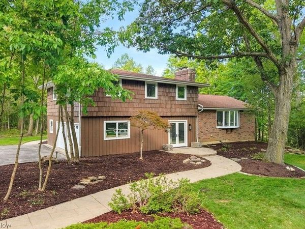 27912 Pergl Road , Glenwillow, OH 44139