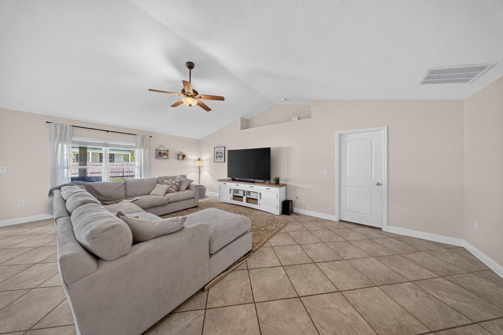 1337 SW Porter Road, Port Saint Lucie, FL 34953 Photo