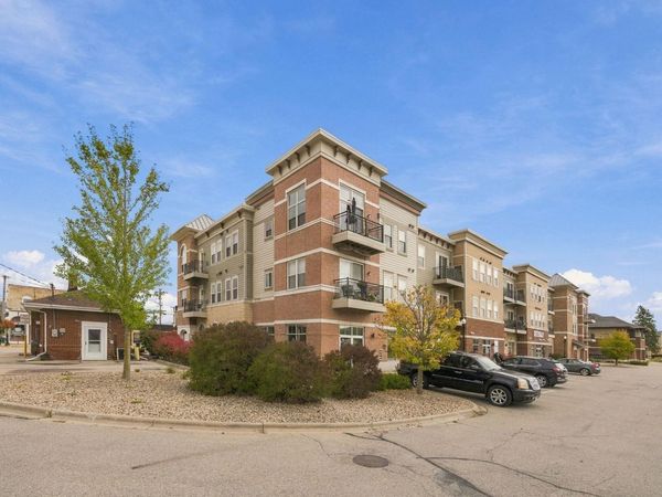 111 W Fulton Street, Unit 311, Edgerton, WI 53534