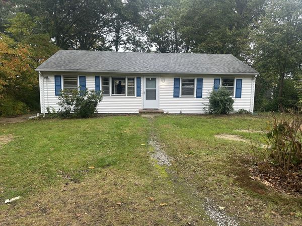 6 Fresh Pond Cir, Unit 1, Plymouth, MA 02360