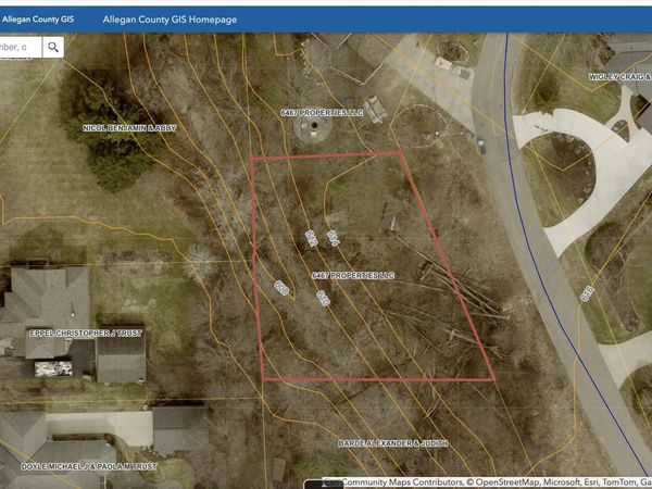 184 St Peters Drive, Douglas, MI 49406