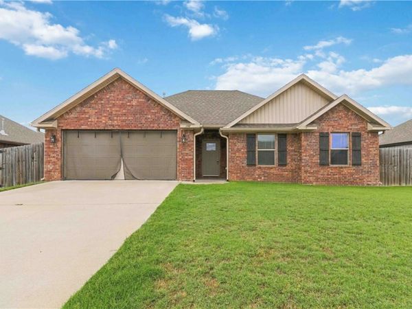 1742 Charismatic Drive , Prairie Grove, AR 72753