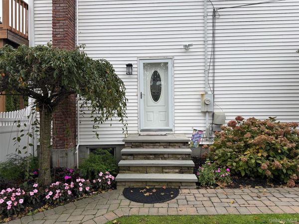 171 Huber Avenue, Holbrook, NY 11741
