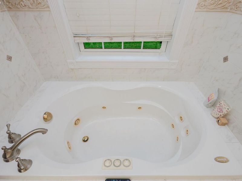 1481 Autumnwoods Drive, Fremont, OH 43420 Photo 33
