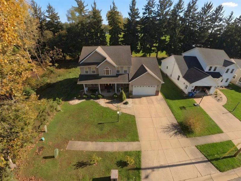 1481 Autumnwoods Drive, Fremont, OH 43420 Photo 4