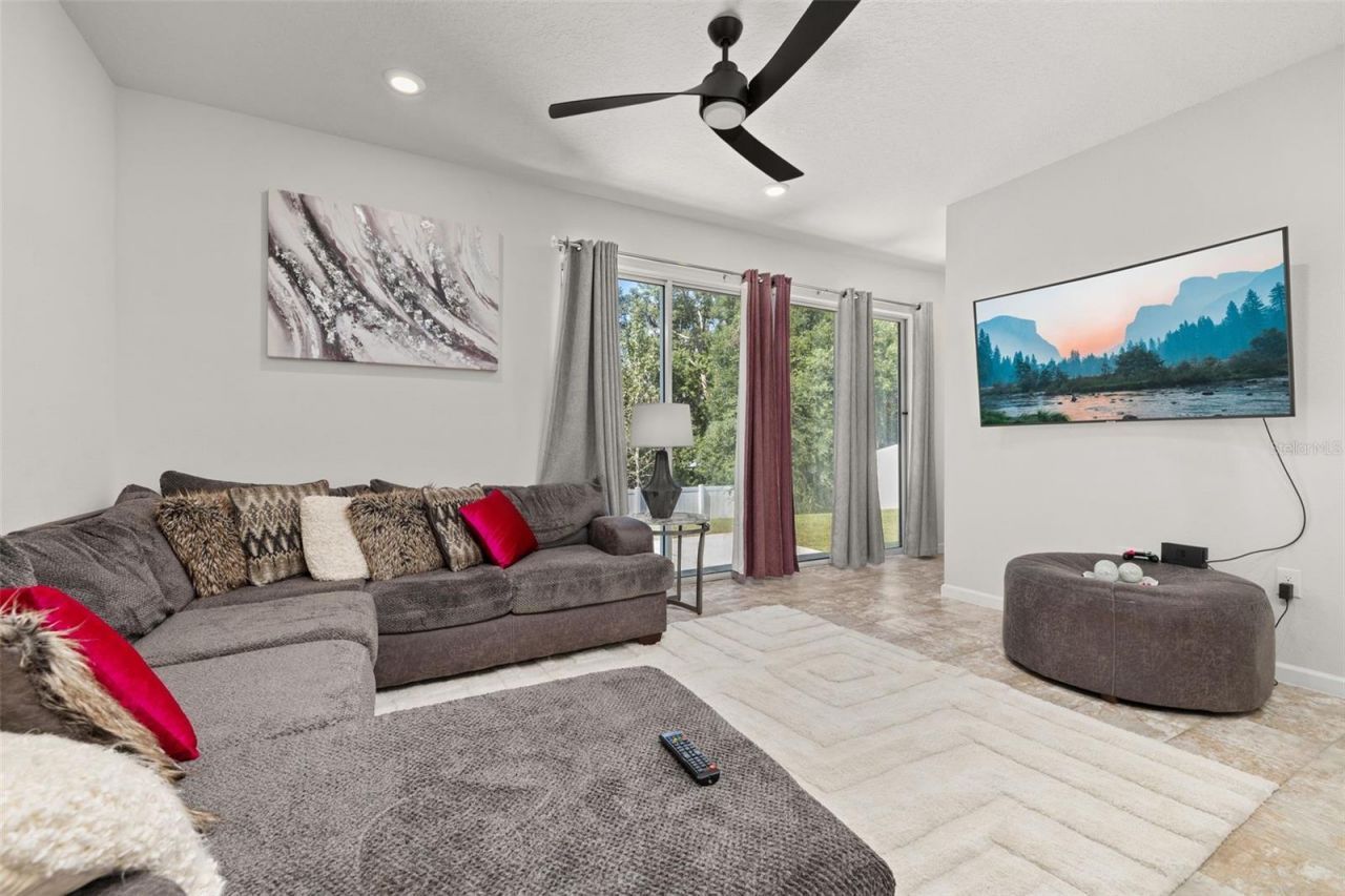 5240 Meadow Song Drive , Okahumpka, FL 34762 Photo