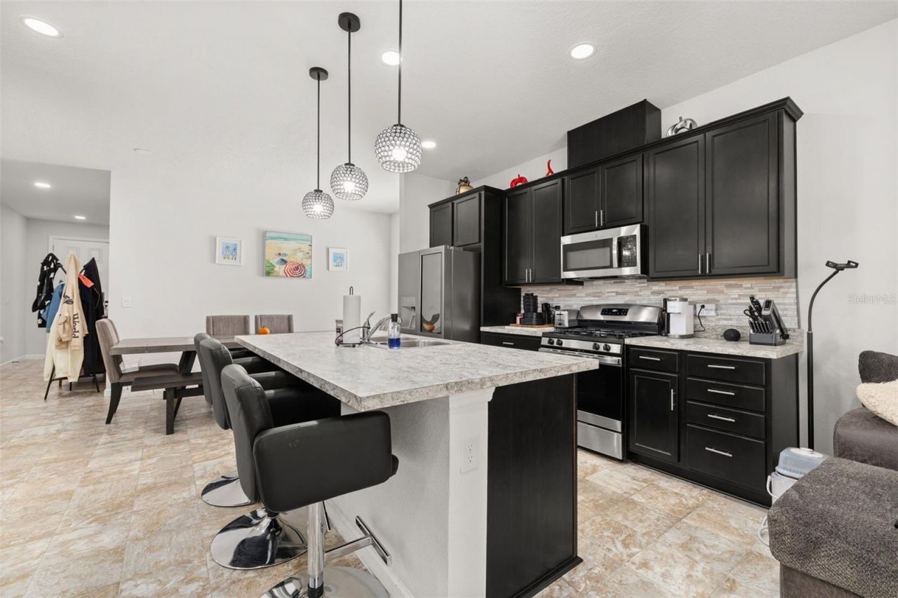 5240 Meadow Song Drive , Okahumpka, FL 34762 Photo