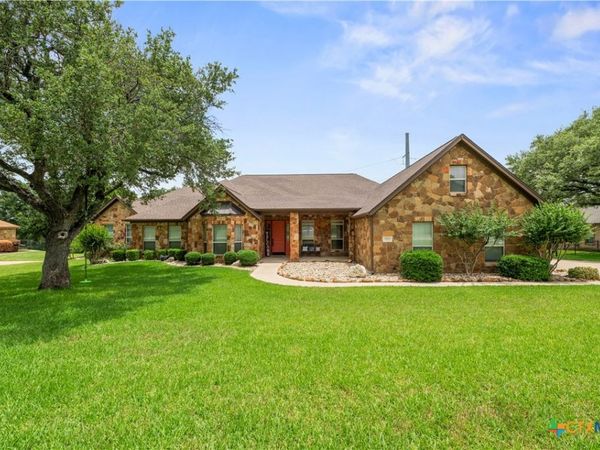 604 Cliff Drive, Belton, TX 76513