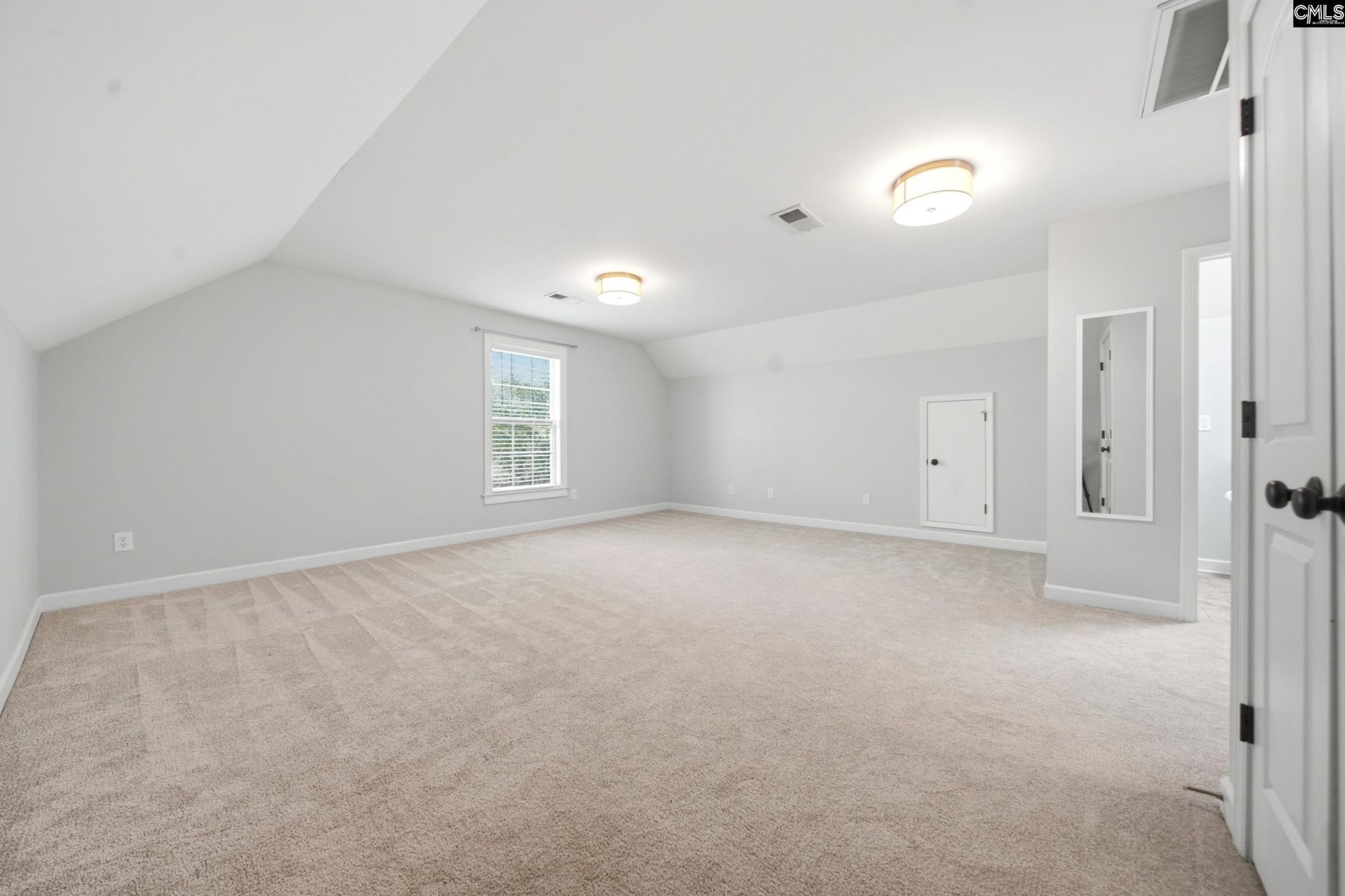 112 Muirfield Court W Photo 24
