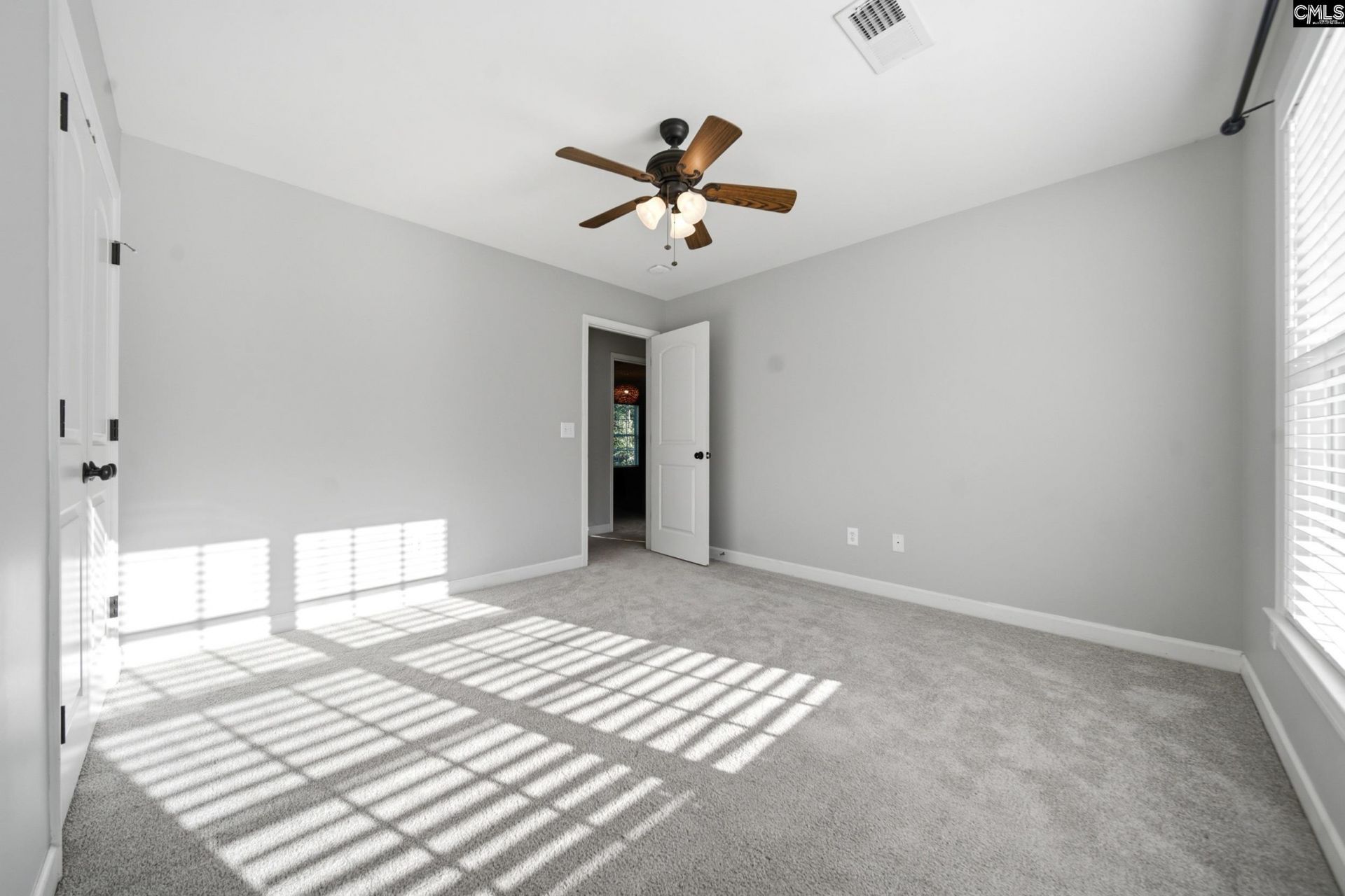112 Muirfield Court W Photo 29