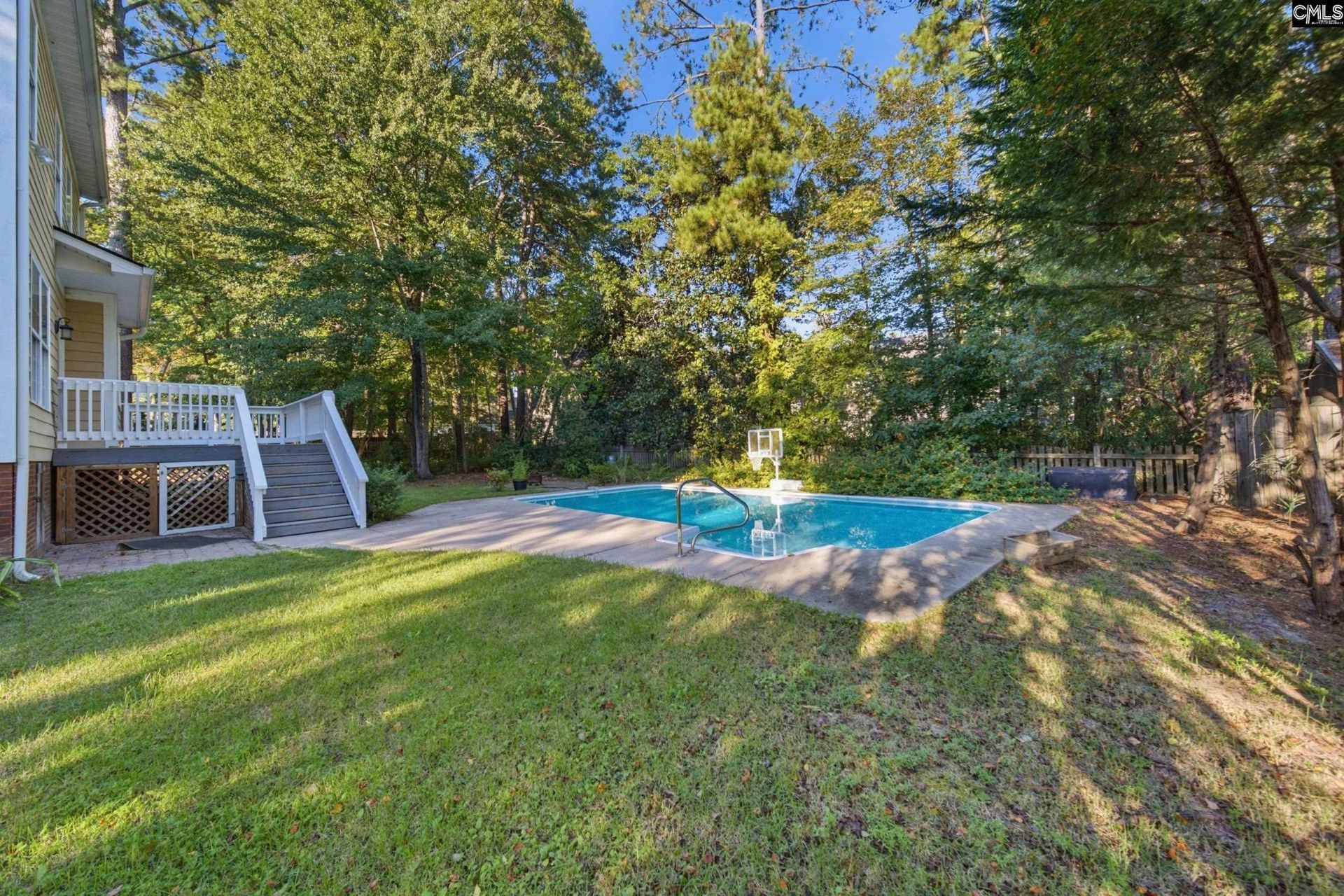 112 Muirfield Court W Photo 33