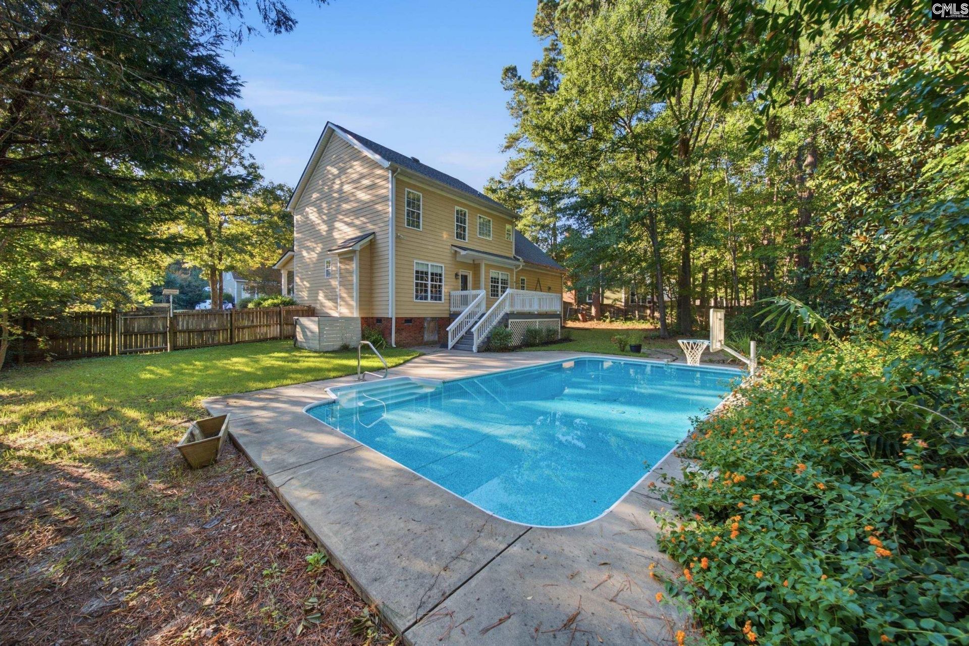 112 Muirfield Court W Photo 34