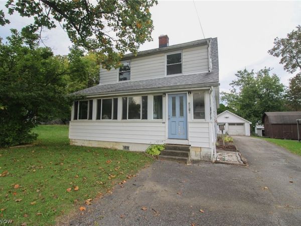 3910 Mahoning Avenue , Youngstown, OH 44515