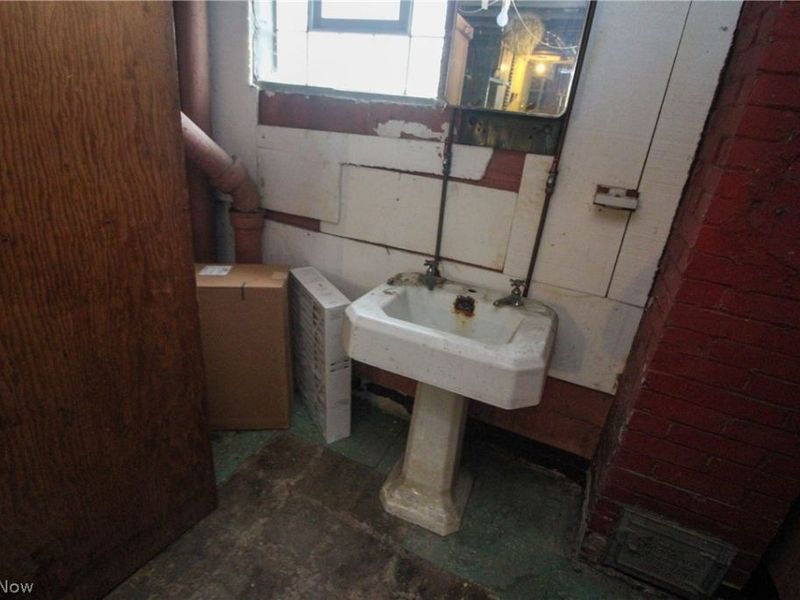 3910 Mahoning Avenue, Youngstown, OH 44515 Photo 35