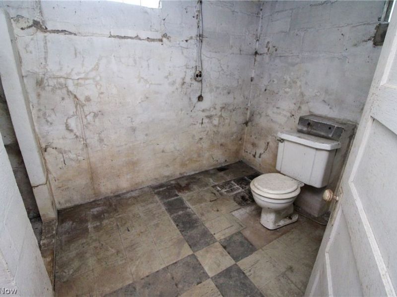 3908 Mahoning Avenue, Youngstown, OH 44515 Photo 32