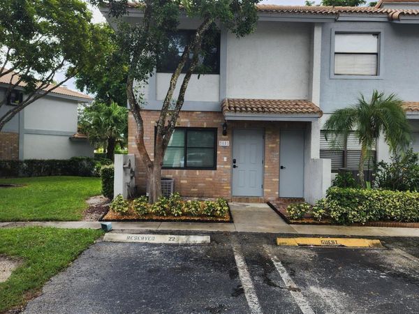 9885 Riverside Drive, Coral Springs, FL 33071