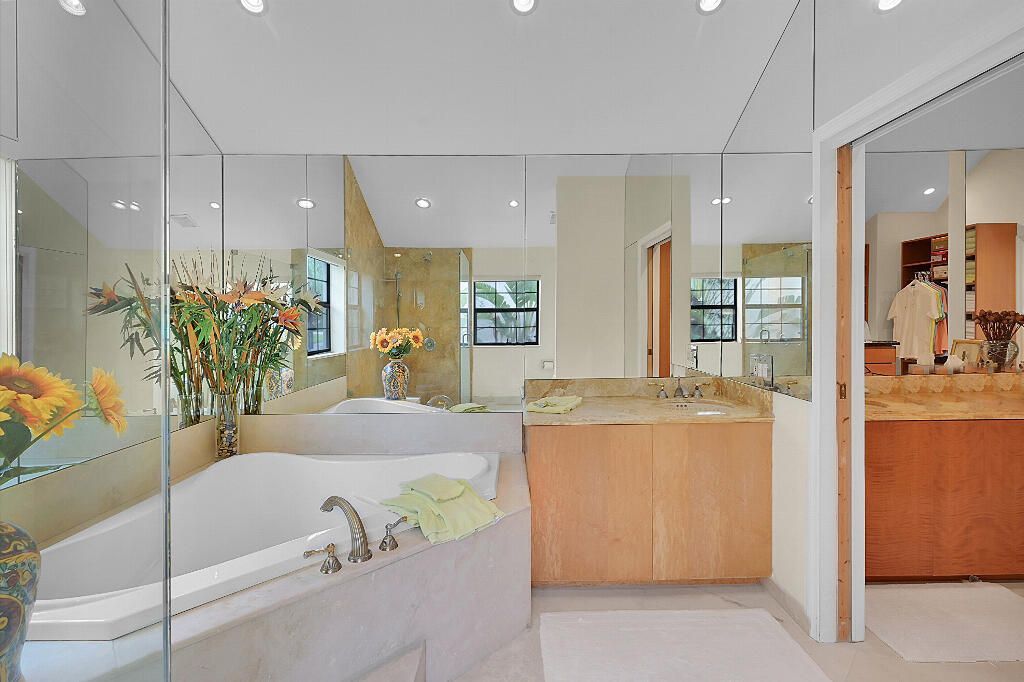 6130 Via Tierra Drive, Boca Raton, FL 33433 Photo