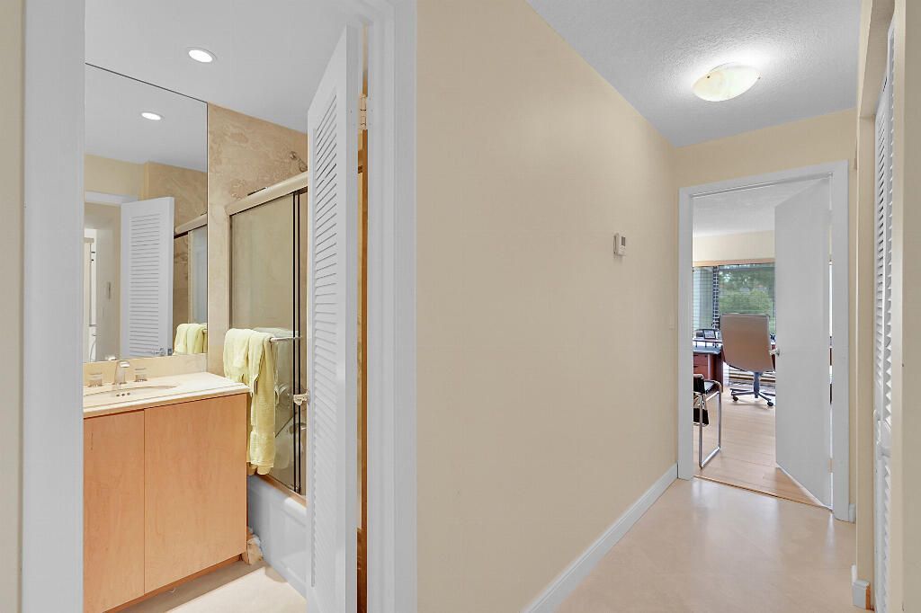 6130 Via Tierra Drive, Boca Raton, FL 33433 Photo