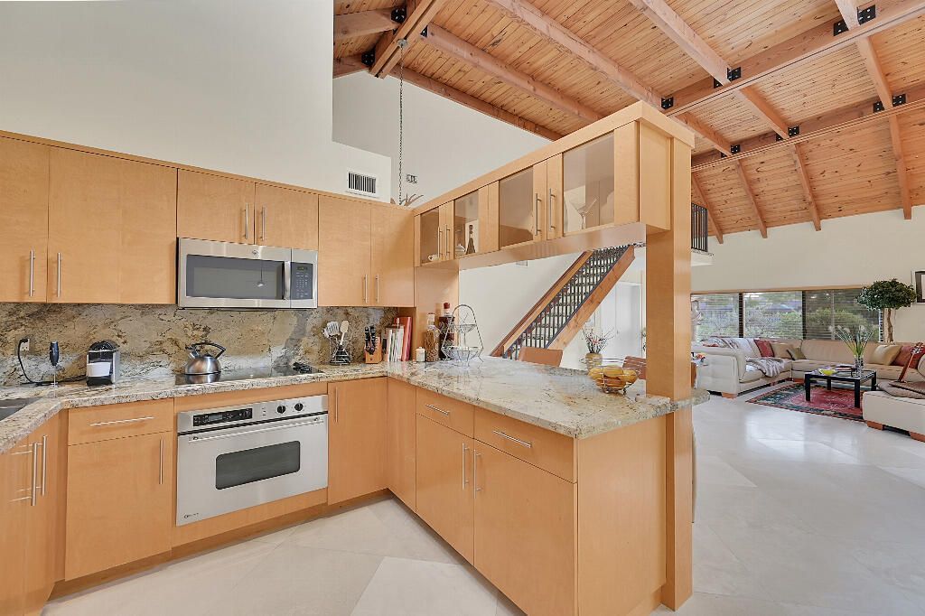 6130 Via Tierra Drive, Boca Raton, FL 33433 Photo