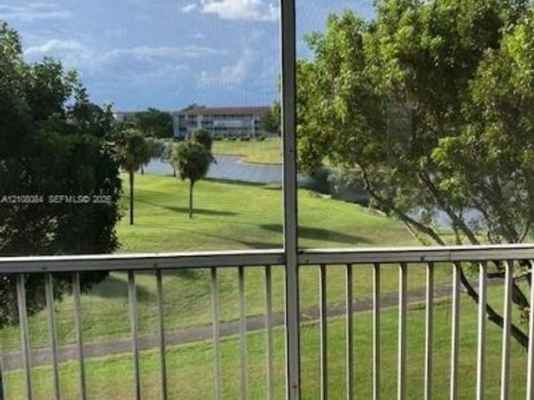 850 SW 133rd Ter , Unit 411B, Pembroke Pines, FL 33027